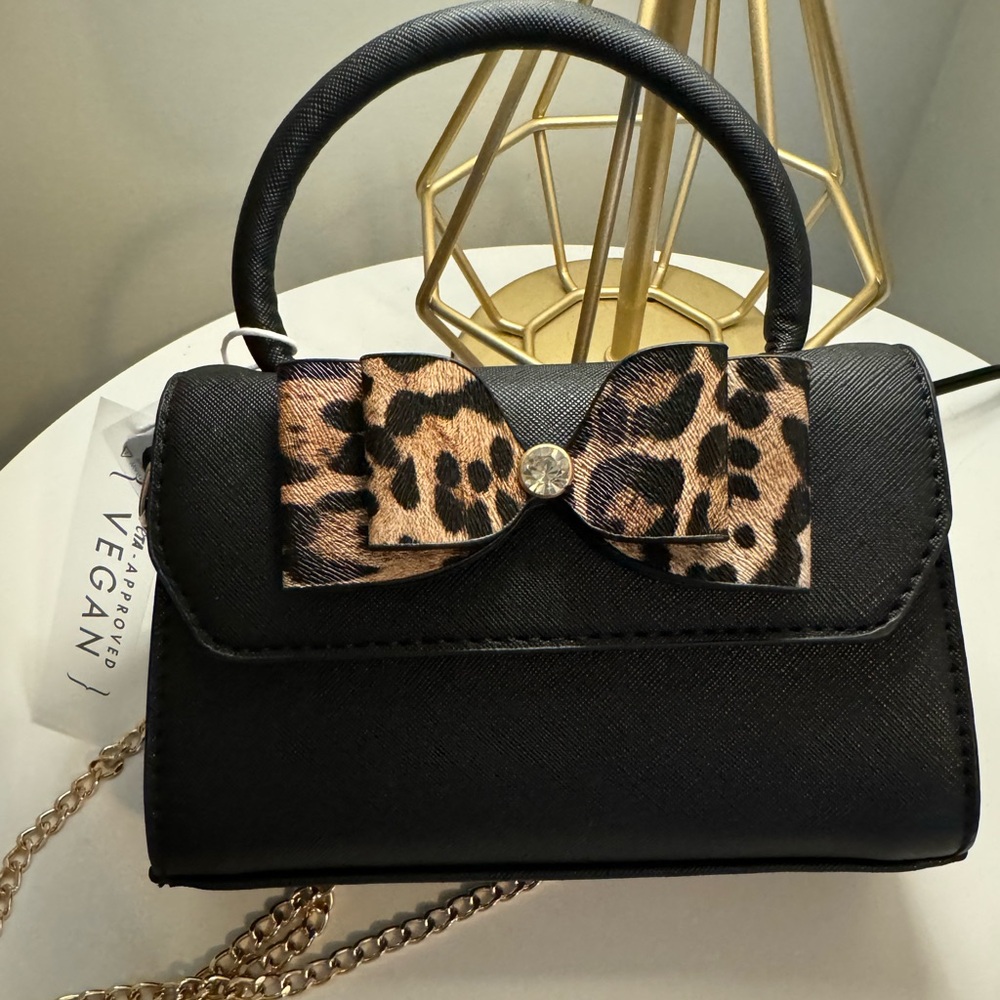 Final Price!!
Blush Kiss mini bag